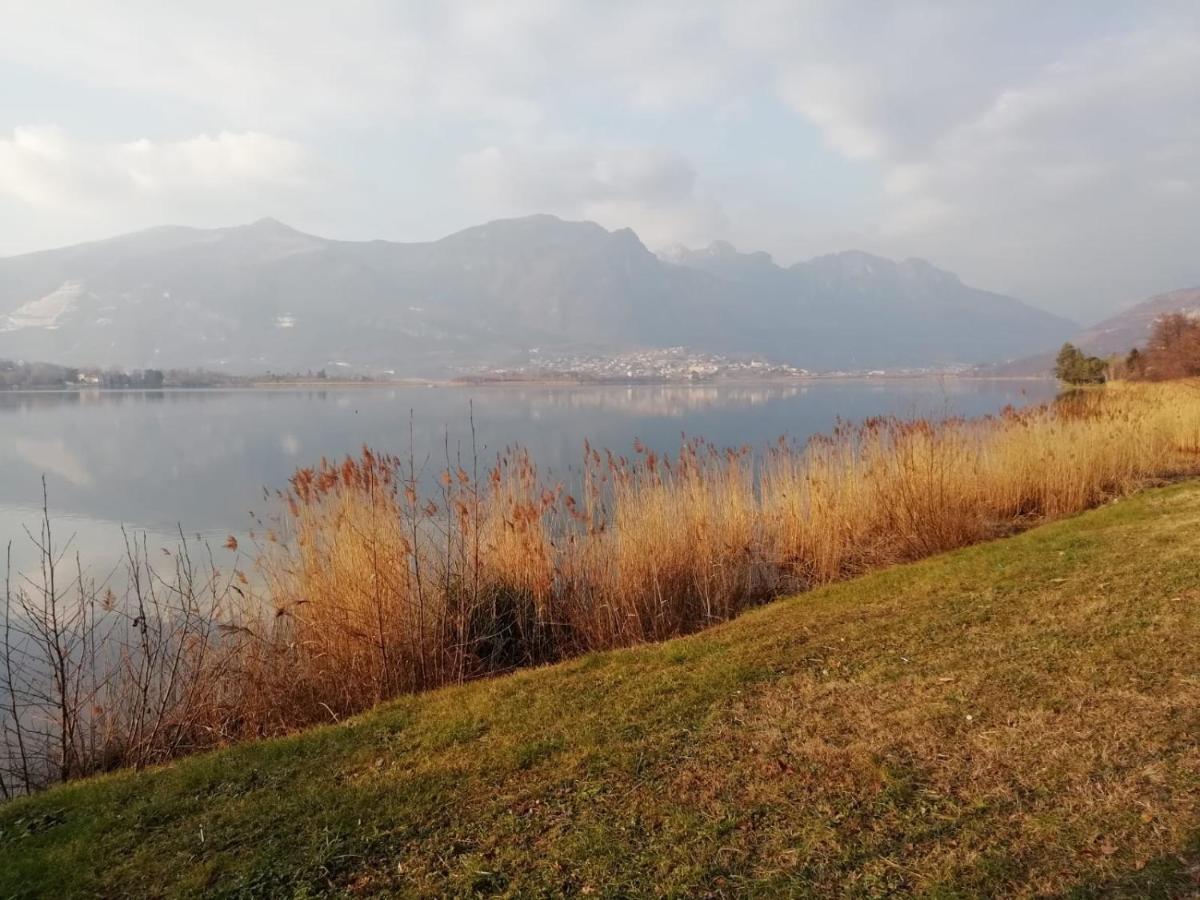 La Poesia Del Lago Oggiono Kültér fotó